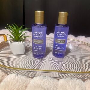 Neutrogena Oil-Free Eye Makeup Remover - Purple
